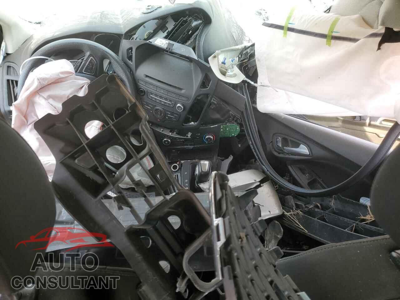 FORD FOCUS 2016 - 1FADP3F21GL312270