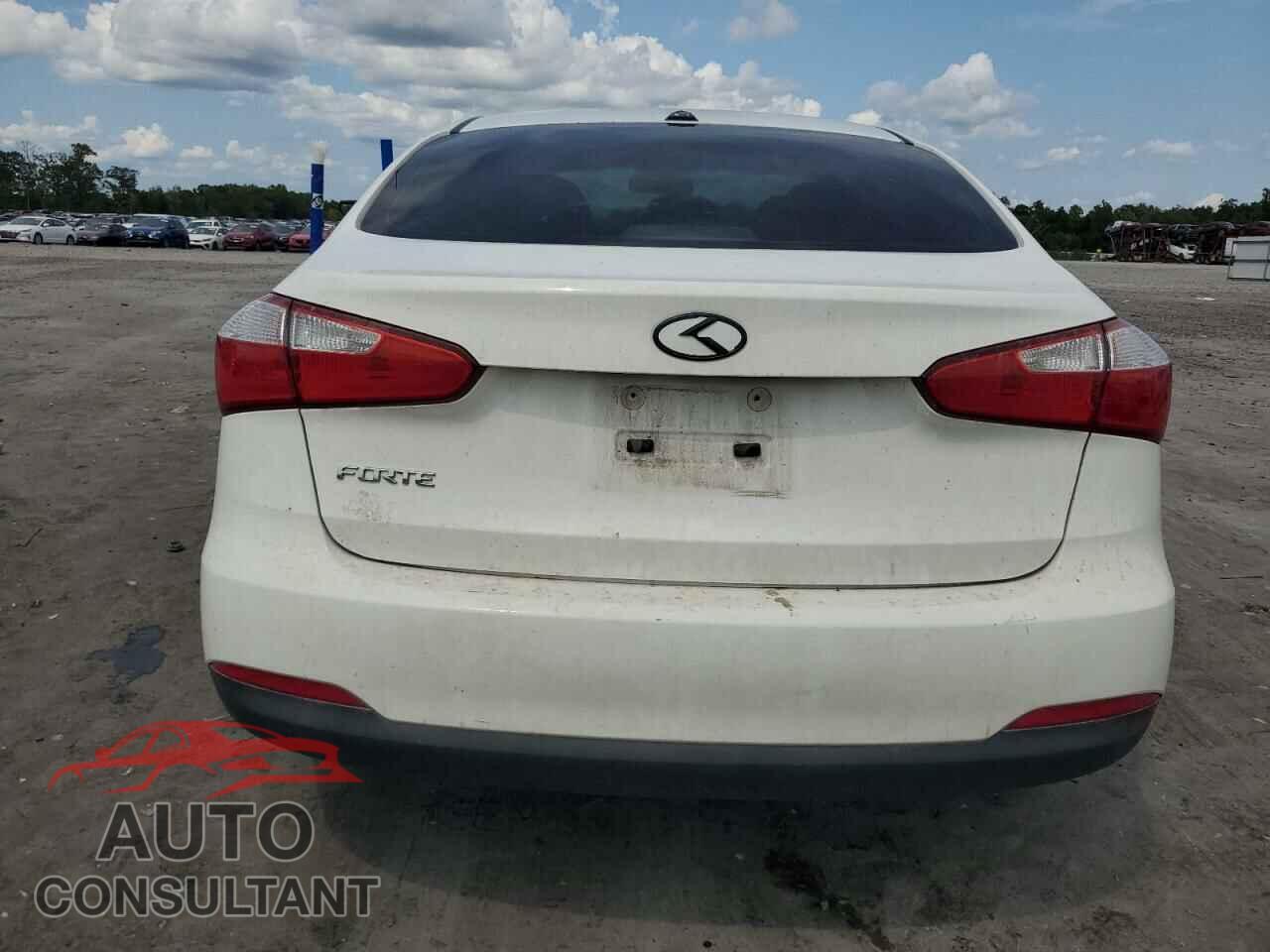 KIA FORTE 2016 - KNAFK4A61G5493244