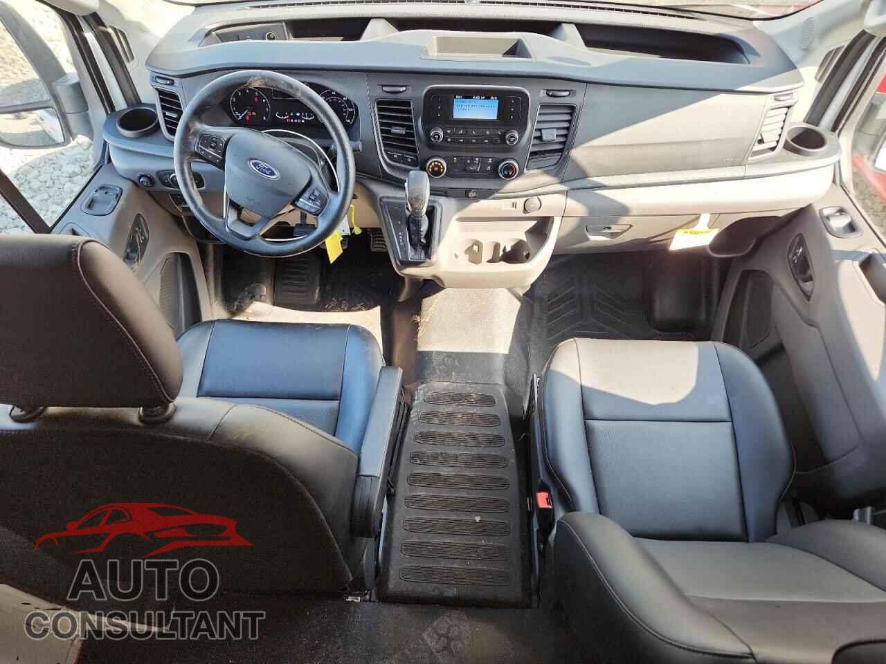 FORD TRANSIT 2025 - 1FTBR1C84SKA44869
