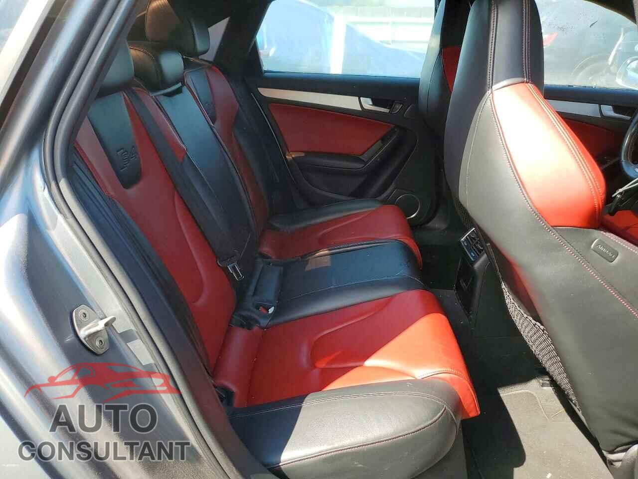 AUDI S4/RS4 2011 - WAUBGAFL2BA159656