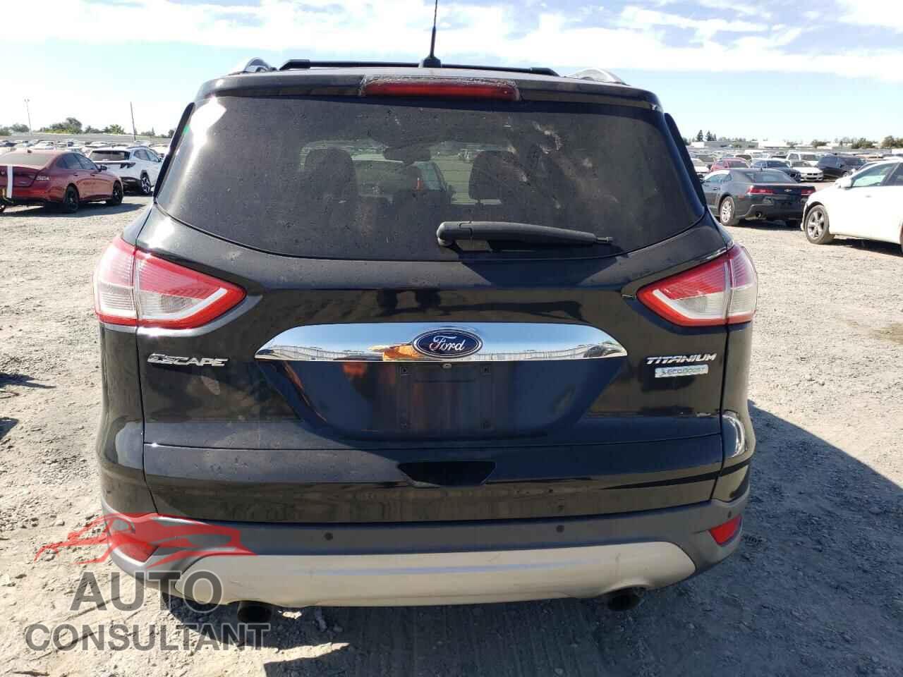 FORD ESCAPE 2015 - 1FMCU0J92FUA20455