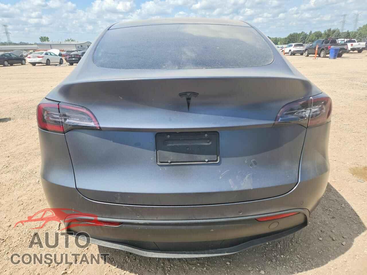 TESLA MODEL Y 2020 - 5YJYGDEEXLF017968