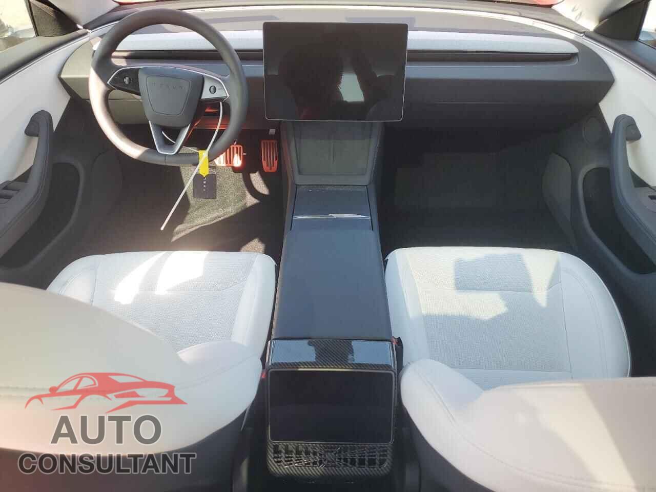 TESLA MODEL 3 2024 - 5YJ3E1EB7RF811792
