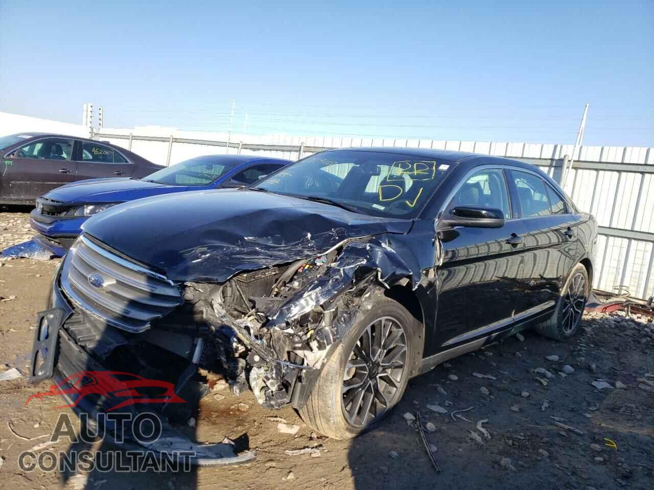 FORD TAURUS 2018 - 1FAHP2E8XJG123084
