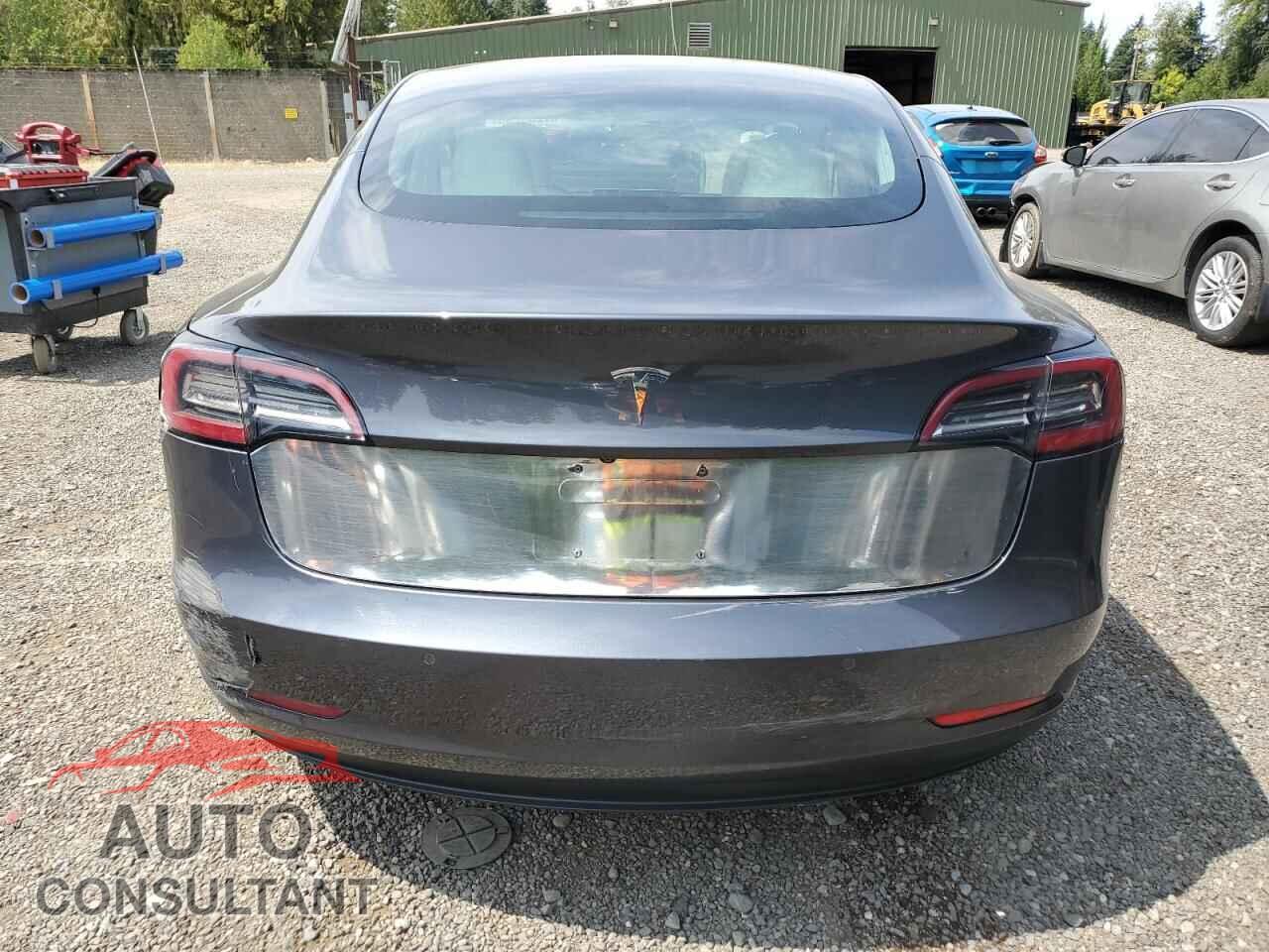 TESLA MODEL 3 2018 - 5YJ3E1EA5JF155961