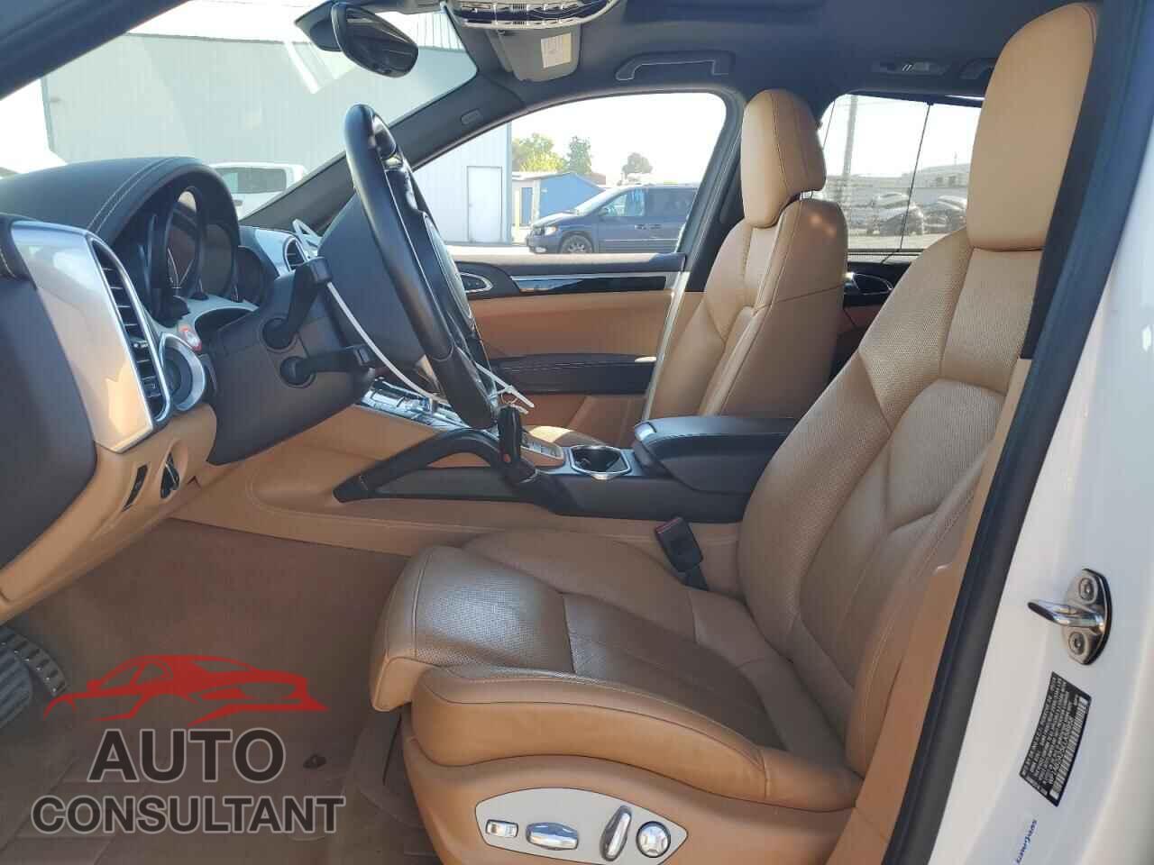 PORSCHE CAYENNE 2014 - WP1AB2A25ELA58958