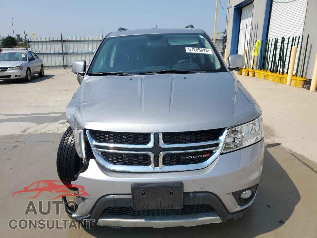 DODGE JOURNEY 2015 - 3C4PDCBG4FT709086