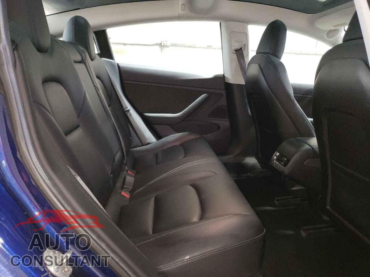 TESLA MODEL 3 2018 - 5YJ3E1EAXJF019583