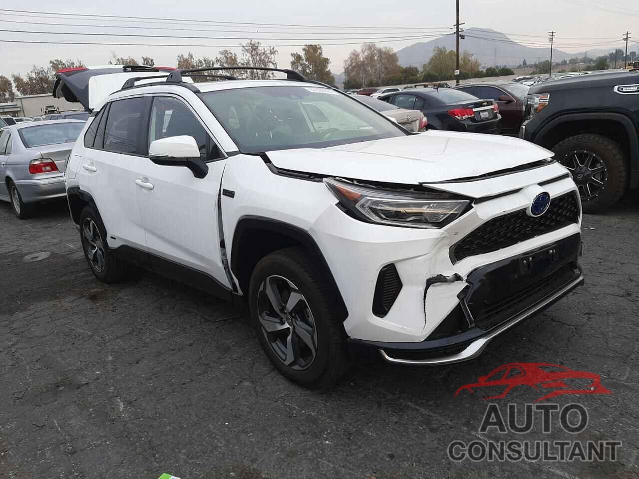 TOYOTA RAV4 2021 - JTMAB3FV8MD057158
