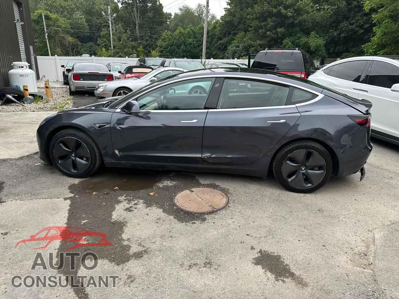 TESLA MODEL 3 2018 - 5YJ3E1EB1JF119497