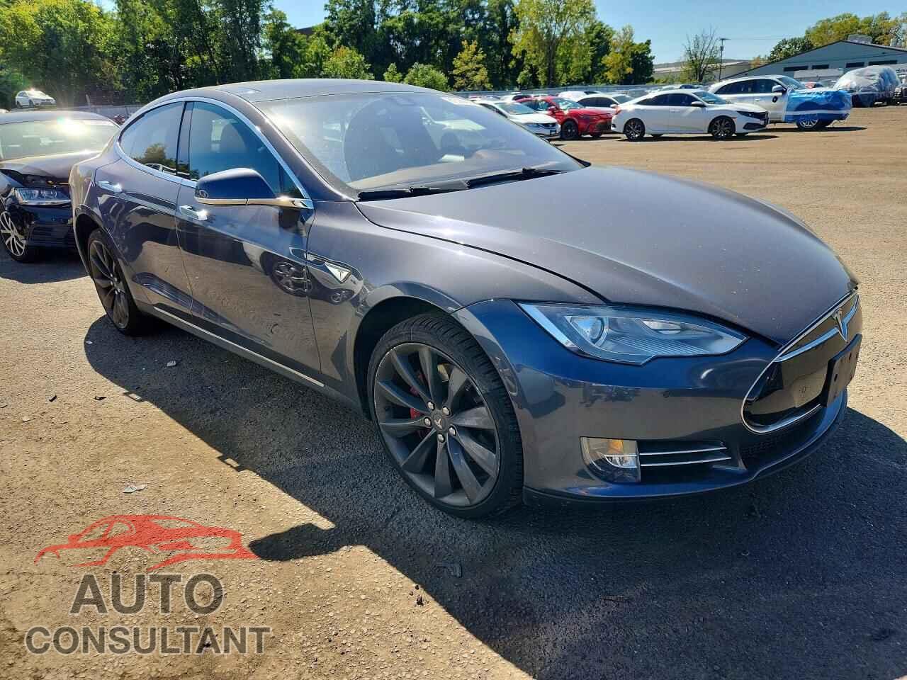 TESLA MODEL S 2015 - 5YJSA4H48FF090559