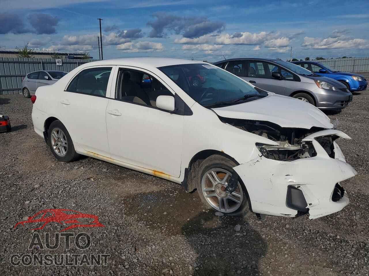TOYOTA COROLLA 2013 - 2T1BU4EEXDC977747