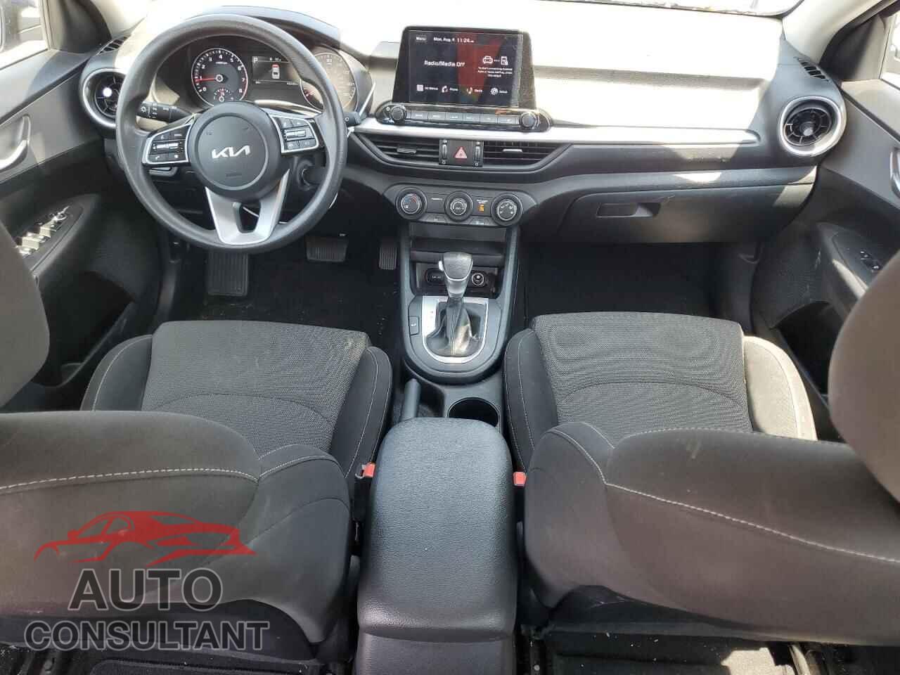 KIA FORTE 2023 - 3KPF24AD4PE651114