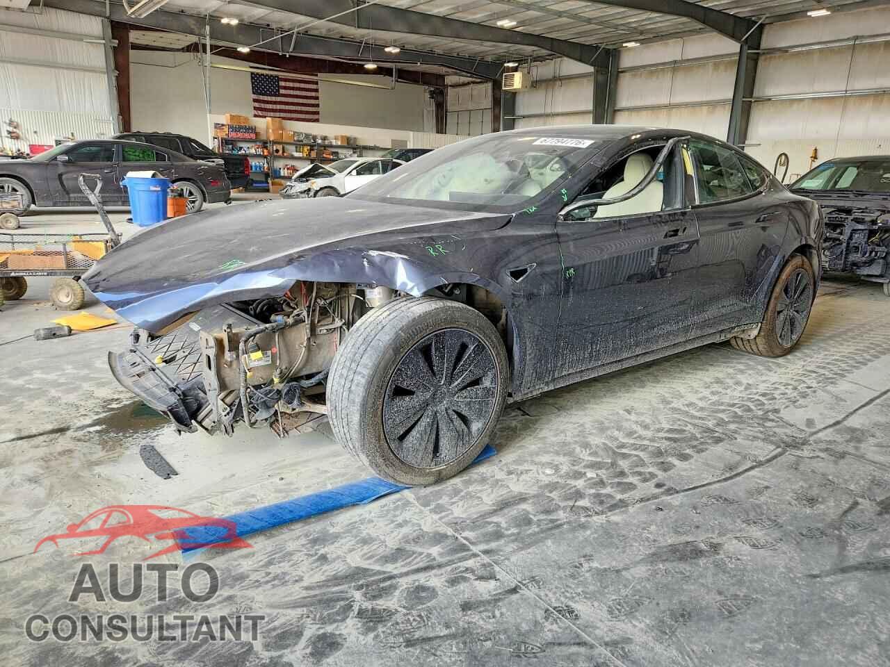 TESLA MODEL S 2021 - 5YJSA1E56MF441395