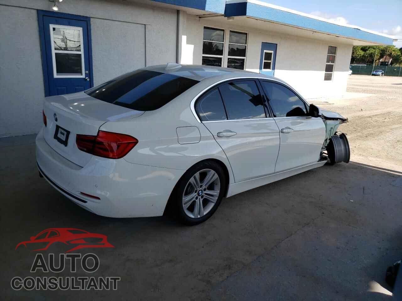 BMW 3 SERIES 2018 - WBA8B9C57JEE81507