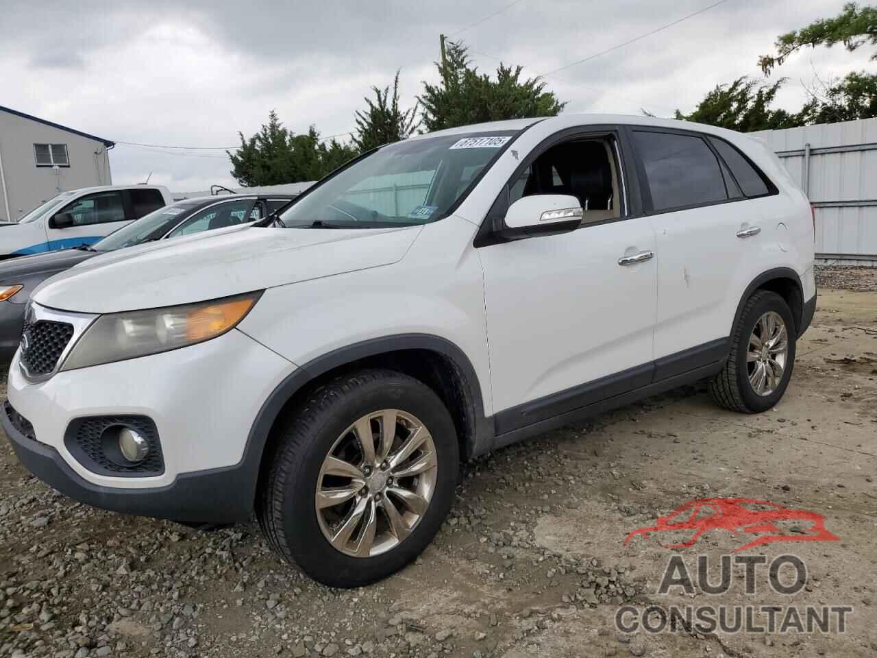 KIA SORENTO 2011 - 5XYKU4A23BG025282