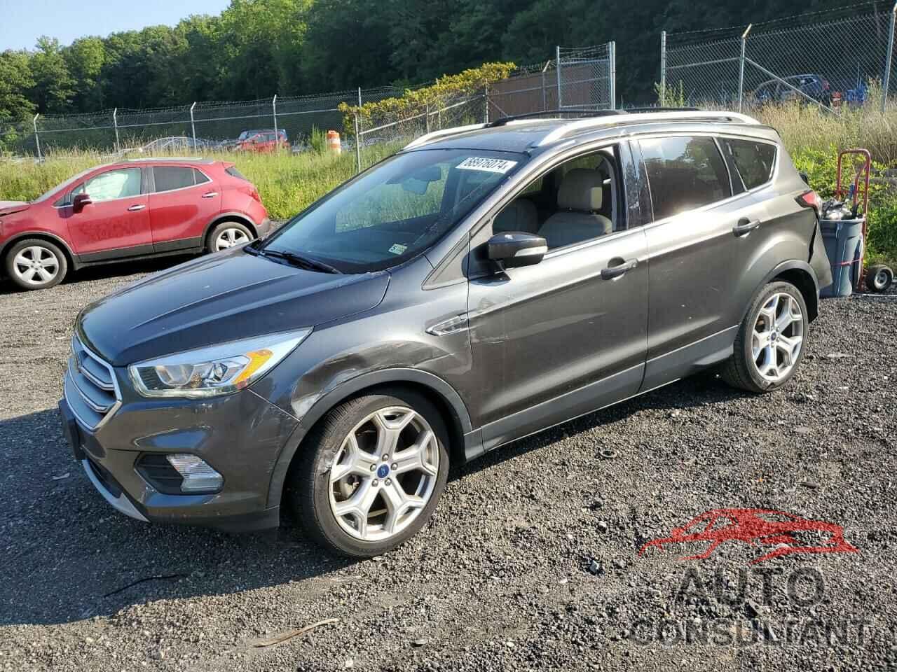 FORD ESCAPE 2017 - 1FMCU0J91HUE02592