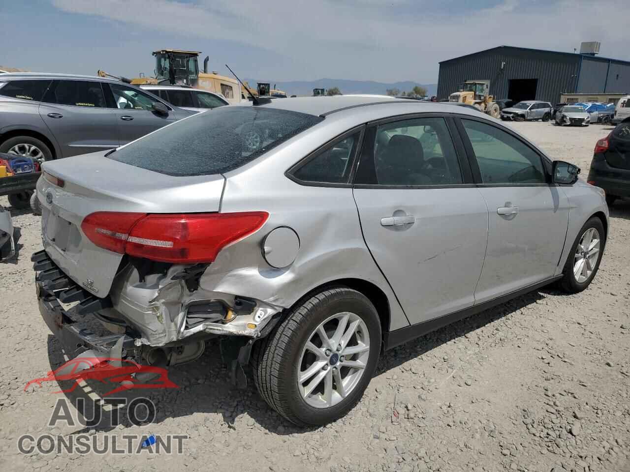 FORD FOCUS 2015 - 1FADP3F25FL374978