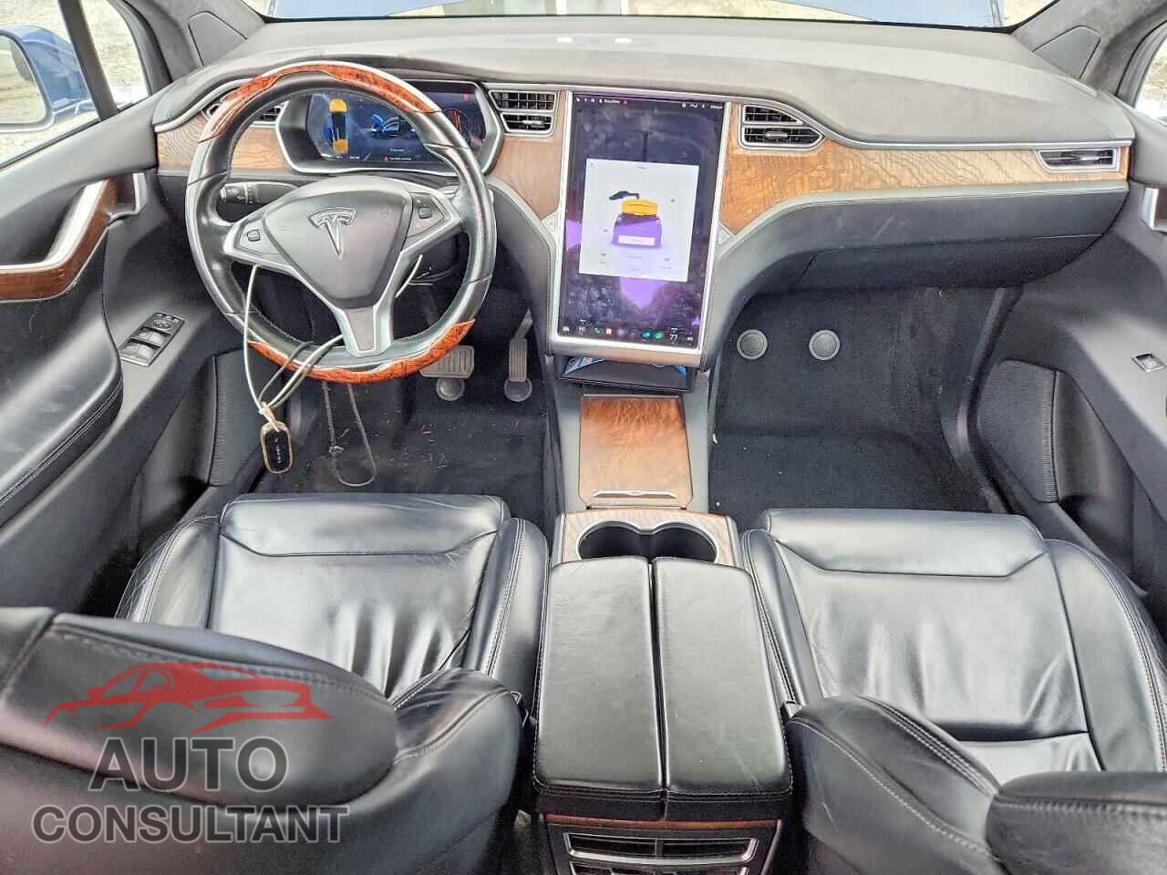 TESLA MODEL X 2017 - 5YJXCAE26HF047682