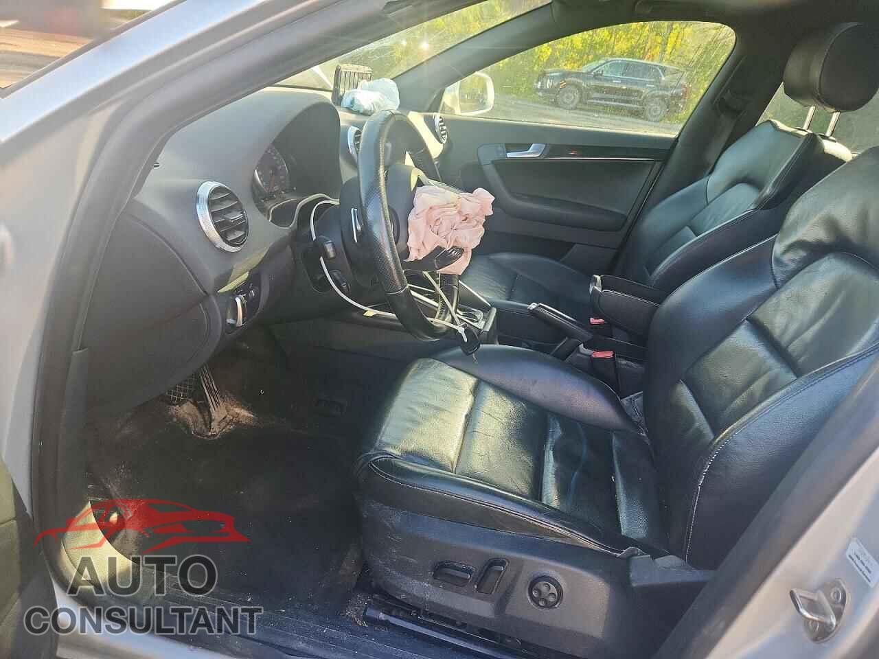 AUDI A3 2011 - WAUMFCFM6BA059933