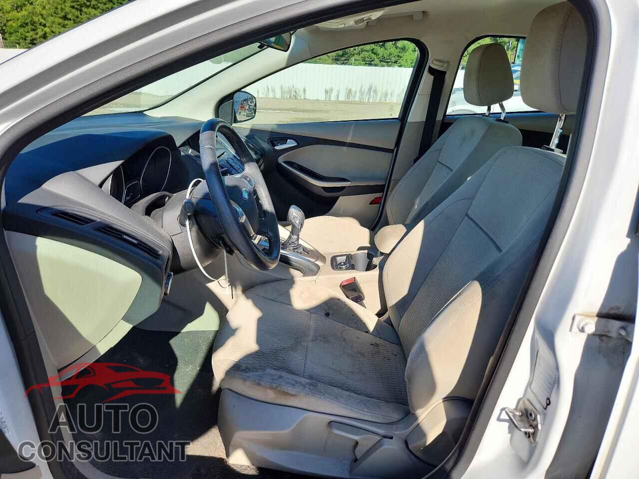 FORD FOCUS 2012 - 1FAHP3H26CL363546