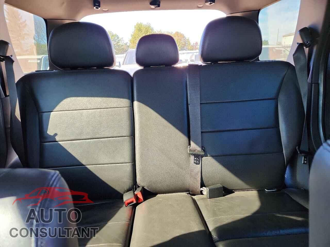 FORD ESCAPE 2011 - 1FMCU9DG7BKA29320