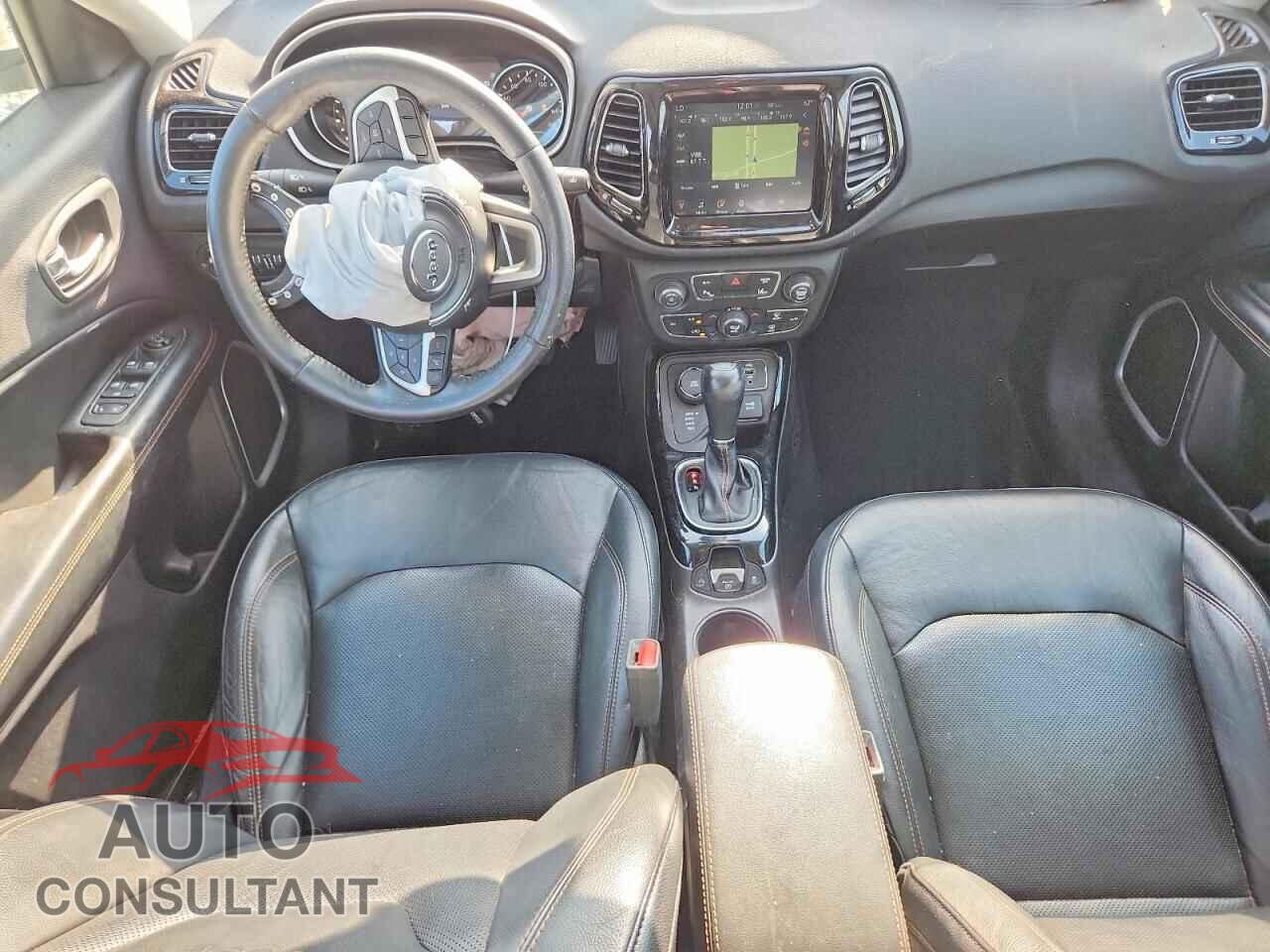 JEEP COMPASS 2017 - 3C4NJDCB4HT665568