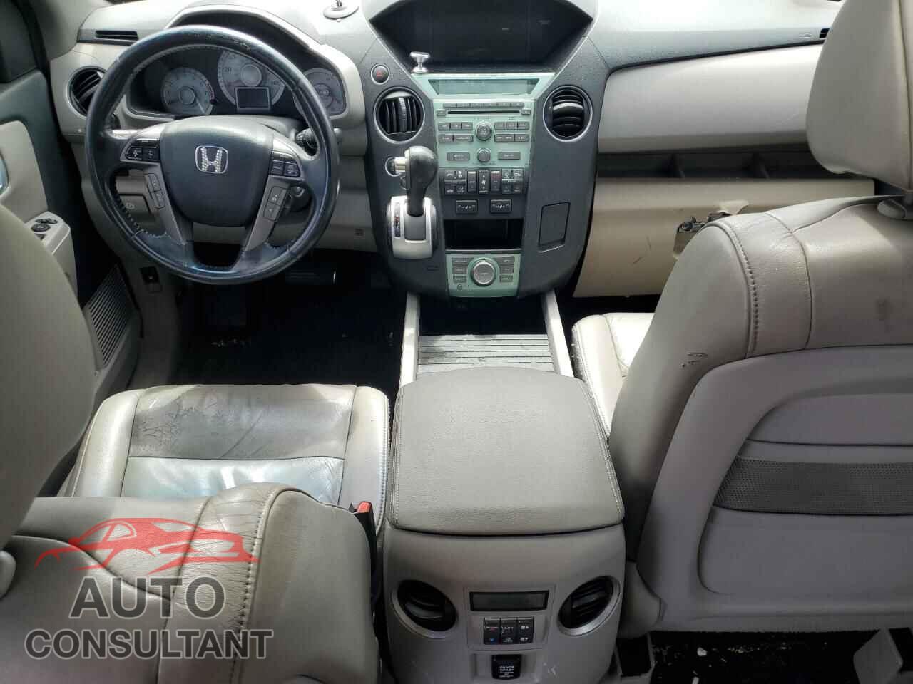 HONDA PILOT 2011 - 5FNYF4H7XBB017631