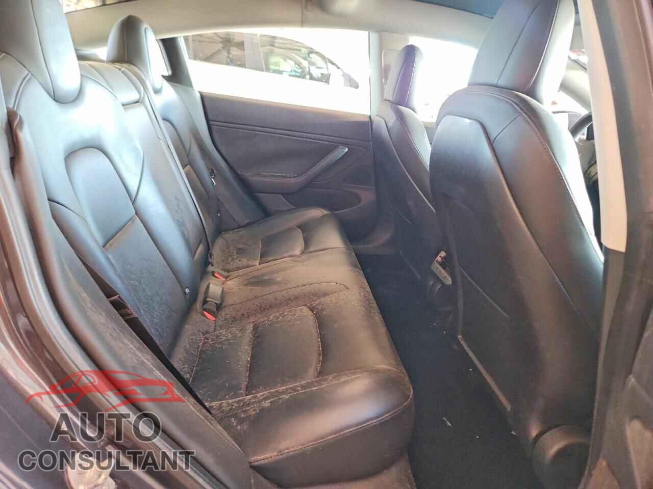 TESLA MODEL 3 2018 - 5YJ3E1EA2JF031520
