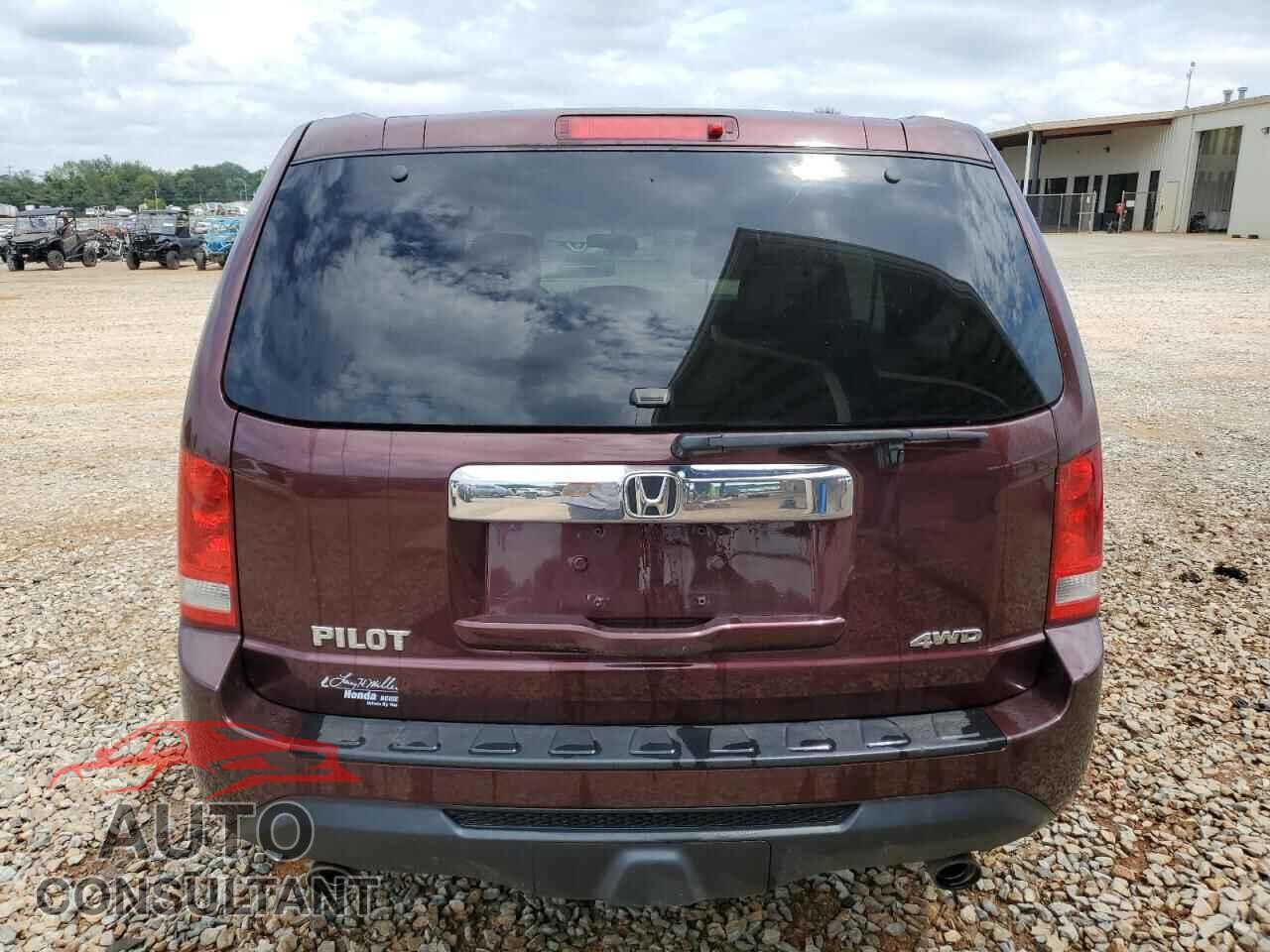 HONDA PILOT 2015 - 5FNYF4H48FB013301