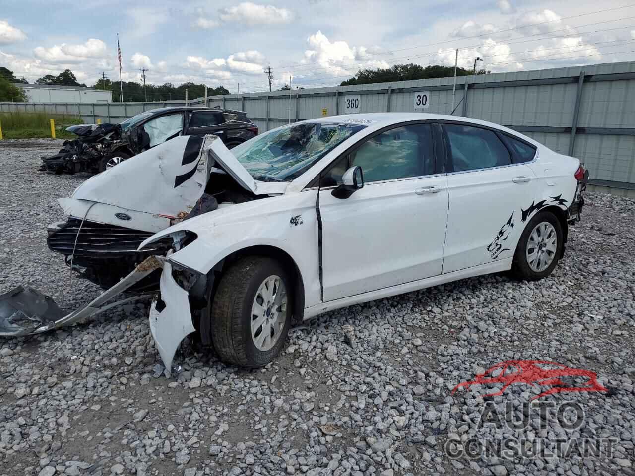 FORD FUSION 2019 - 3FA6P0G71KR102103
