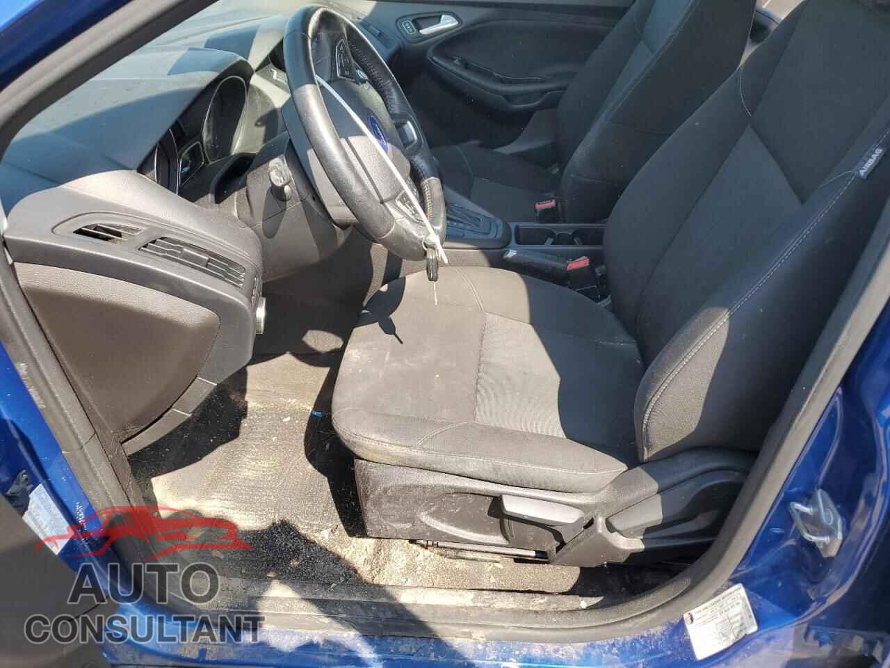 FORD FOCUS 2018 - 1FADP3K25JL219538