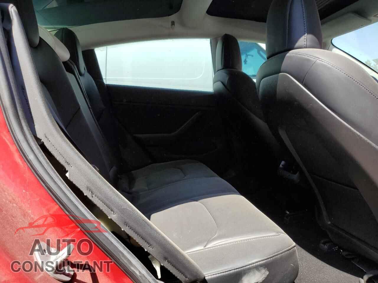 TESLA MODEL 3 2018 - 5YJ3E1EA3JF014404