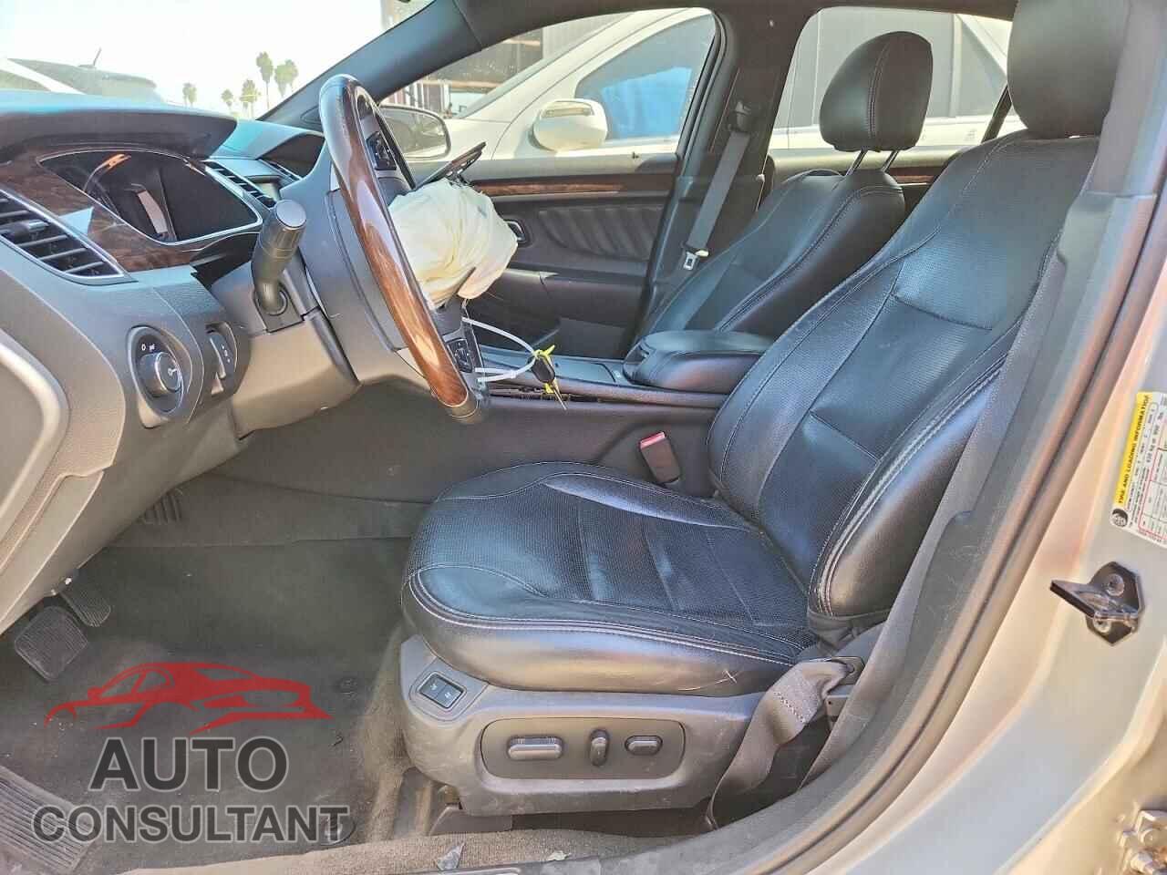 FORD TAURUS 2013 - 1FAHP2F82DG193004