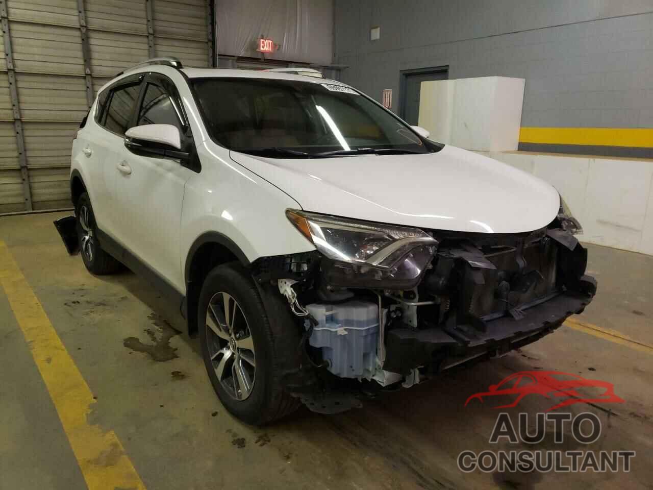 TOYOTA RAV4 2018 - JTMRFREV1JD238321