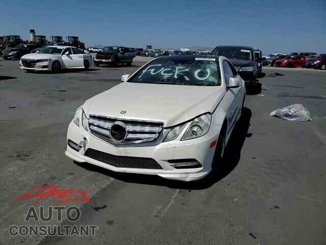 MERCEDES-BENZ E-CLASS 2012 - WDDKJ7DB0CF157058