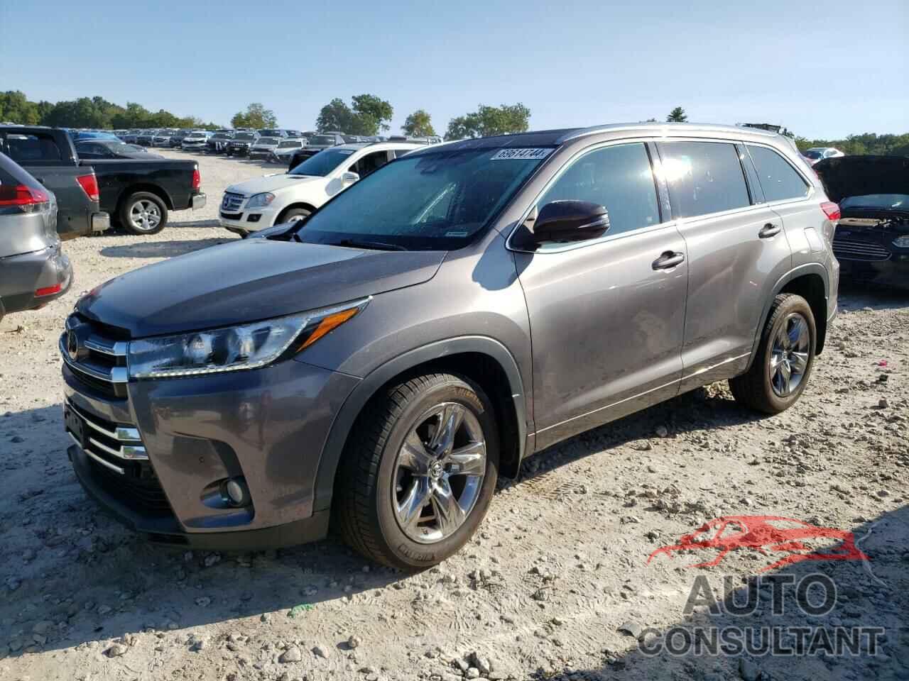 TOYOTA HIGHLANDER 2018 - 5TDDZRFH5JS817892