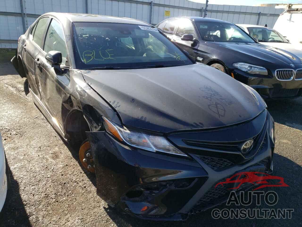 TOYOTA CAMRY 2018 - JTNB11HK8J3056393