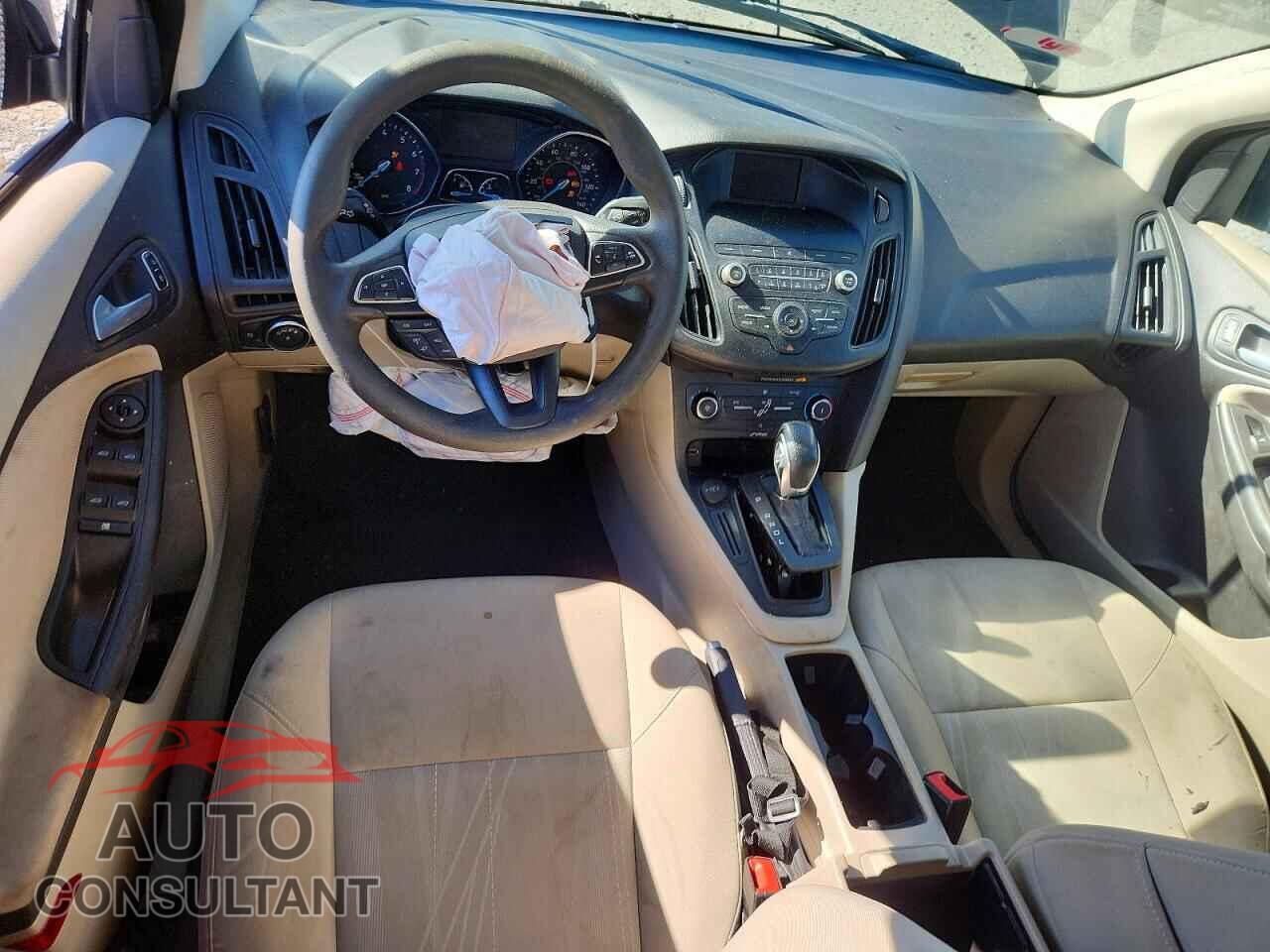 FORD FOCUS 2018 - 1FADP3F24JL252010