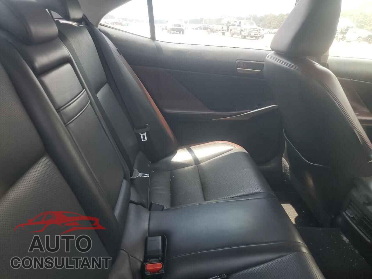 LEXUS IS 2017 - JTHBA1D28H5046227