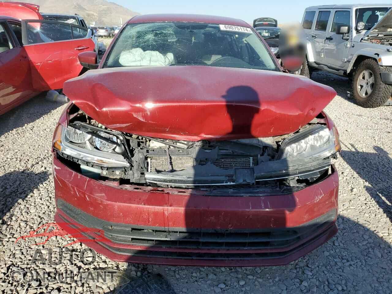 VOLKSWAGEN JETTA 2017 - 3VW2B7AJXHM280552