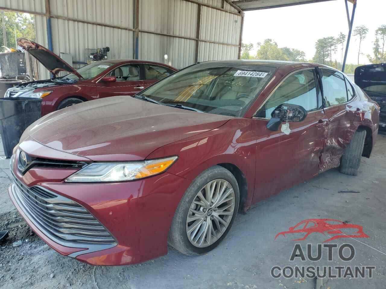 TOYOTA CAMRY 2018 - 4T1B11HKXJU573124