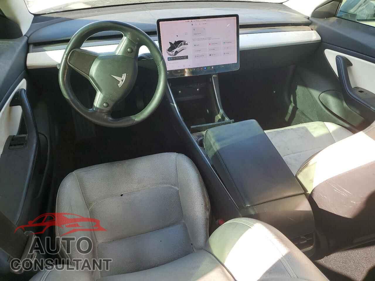 TESLA MODEL 3 2018 - 5YJ3E1EA1JF168867
