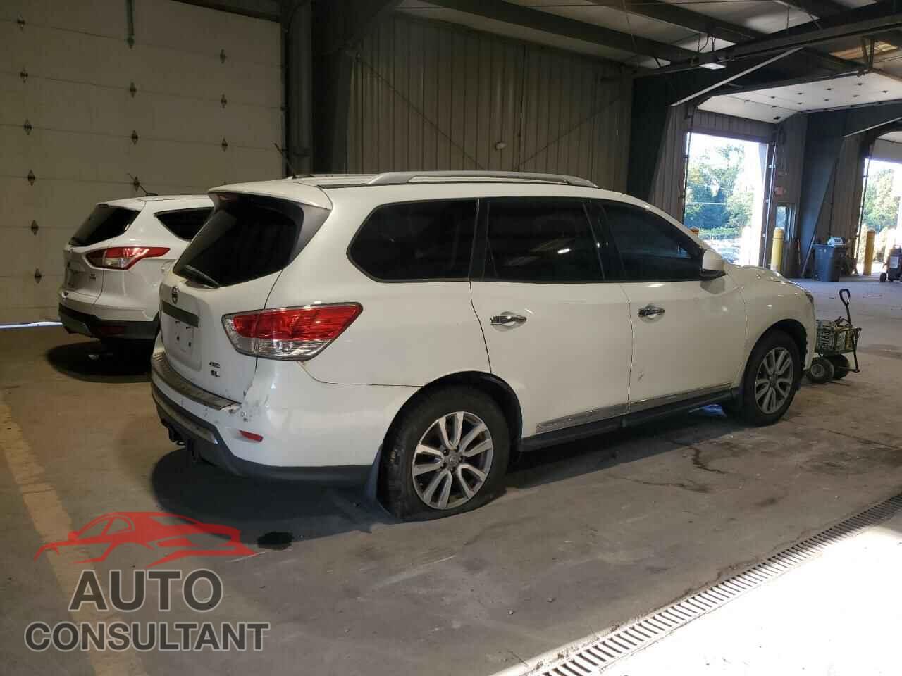 NISSAN PATHFINDER 2014 - 5N1AR2MM2EC712658