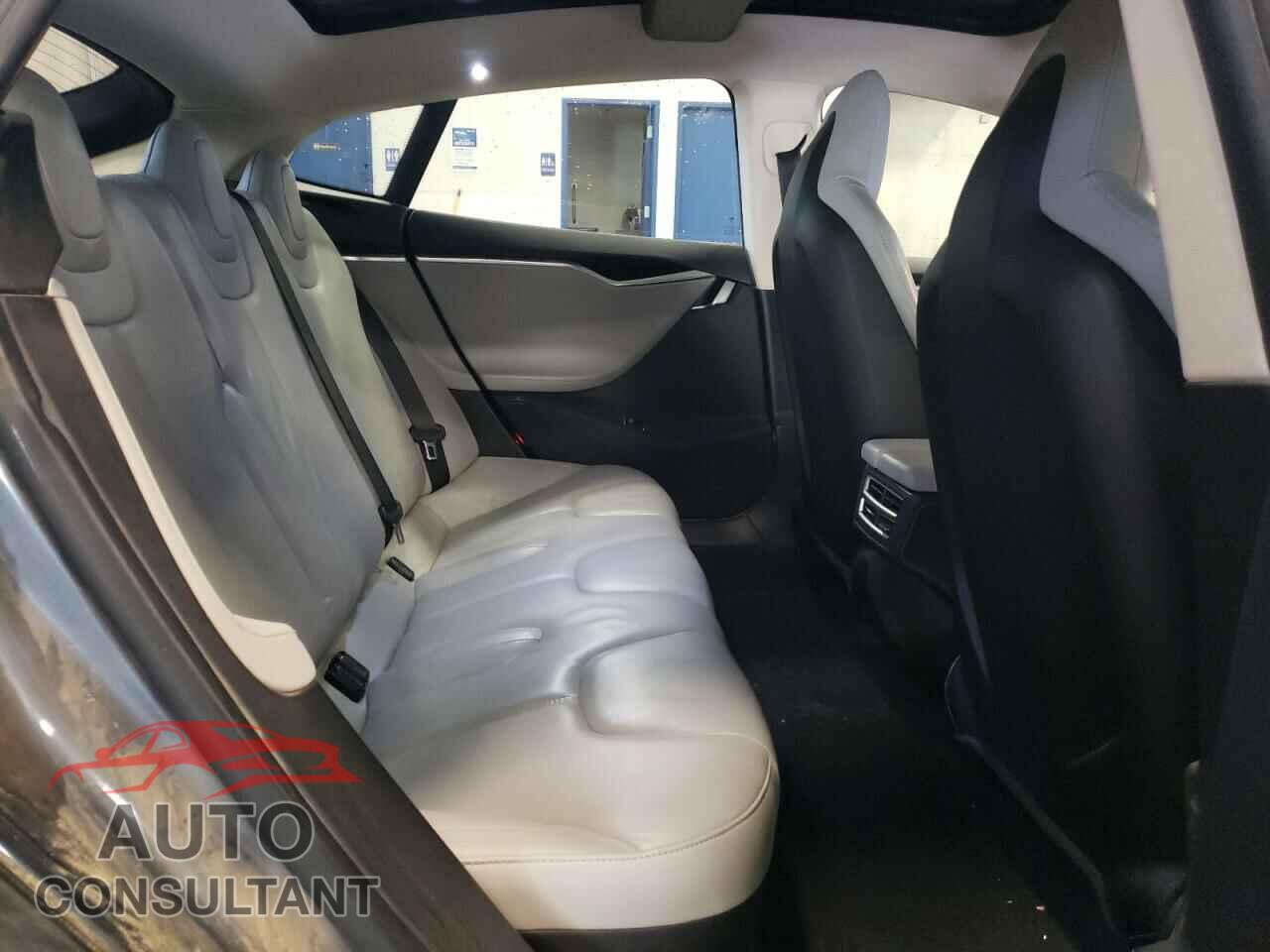 TESLA MODEL S 2014 - 5YJSA1H14EFP53113