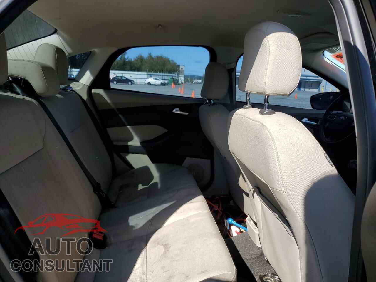 FORD FOCUS 2017 - 1FADP3FE7HL219992