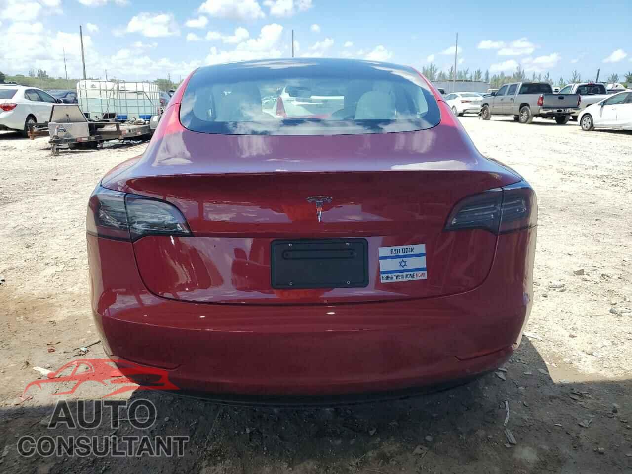 TESLA MODEL 3 2021 - 5YJ3E1EA5MF032388