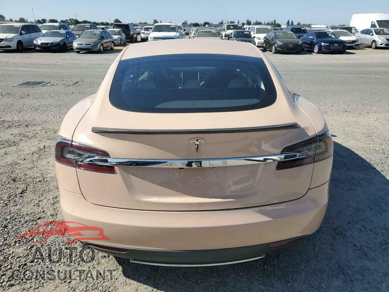 TESLA MODEL S 2013 - 5YJSA1CN6DFP03404