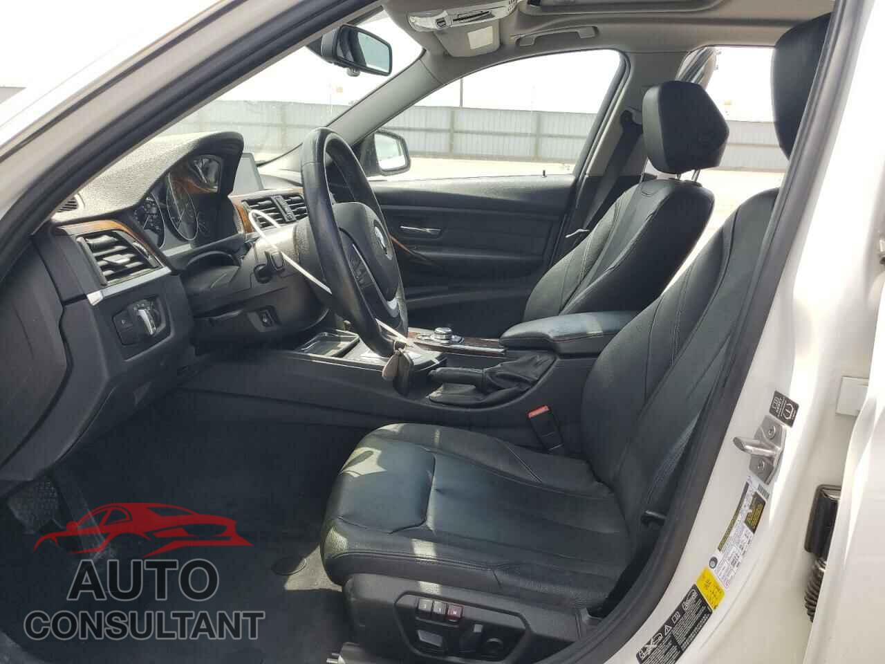 BMW 3 SERIES 2013 - WBA3B3C53DF537817