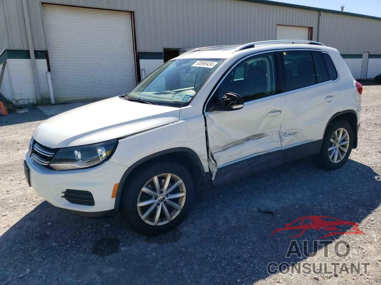 VOLKSWAGEN TIGUAN 2017 - WVGSV7AX9HK005868